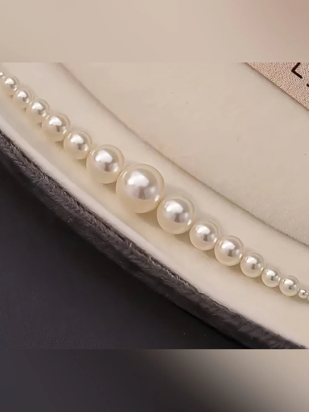 Faux White Pearl Beaded Necklace -